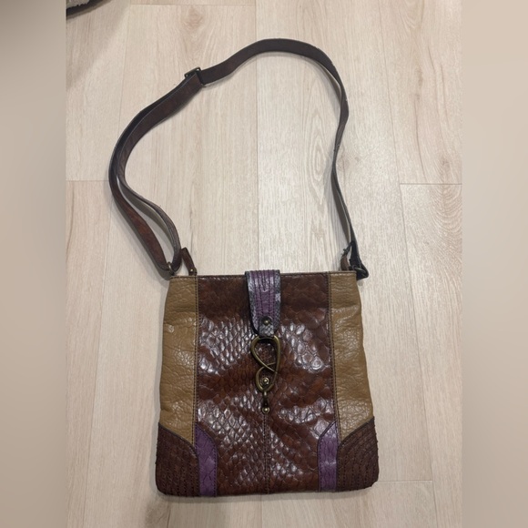 Jessica Simpson Brown and Purple crossbody Bag - Picture 2 of 9
